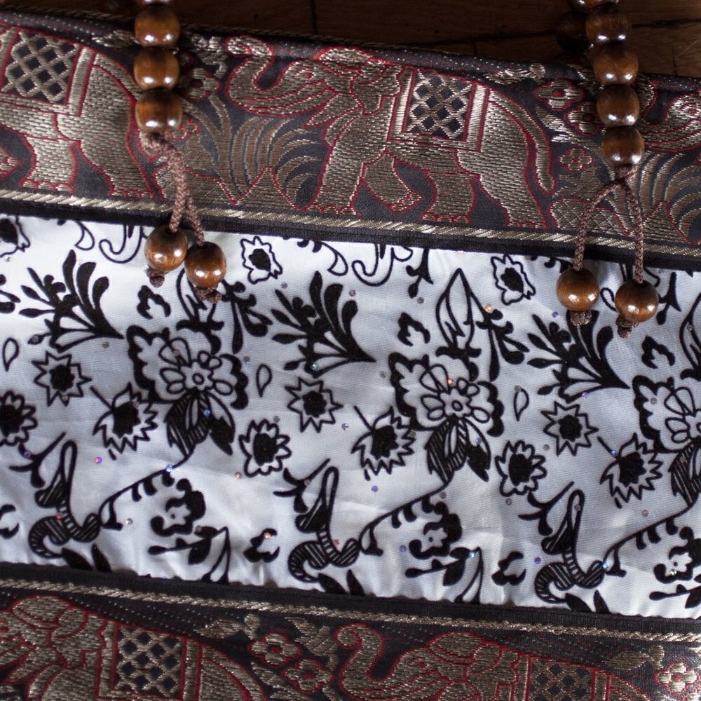 Handmade Purse - Picture 2 of 3
